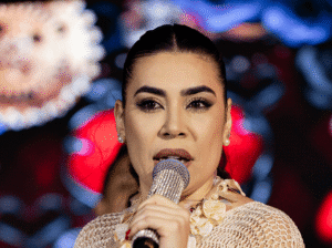 Naiara Azevedo brilha no Carnaval na Sapucaí