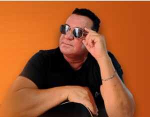 Edyson Leão lança nova música “Deus” e emociona o público em 2025