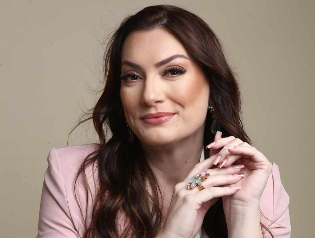 Menopausa e Saúde Mental: O Desafio da Mente Feminina na Transição Hormonal Menopausa e Saúde Mental: O Desafio da Mente Feminina na Transição Hormonal