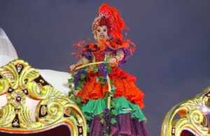 Valéria Antunes e a Vai-Vai encerram o Carnaval 2025 com homenagem a Zé Celso Martinez