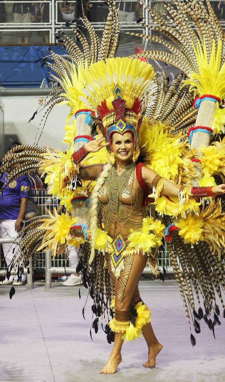 Empresária e Influencer Isis Camargo no Carnaval – Desfile e Empoderamento no Acadêmicos do Tucuruvi 21 Isis Camargo - Crédito da Foto: Fábio Serrano, Renato Cipriano e Zuleika Ferreira / Divulgação