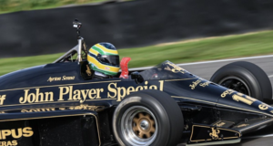Bruno Senna, sobrinho de Ayrton Senna, pilota lendária Lotus 97T