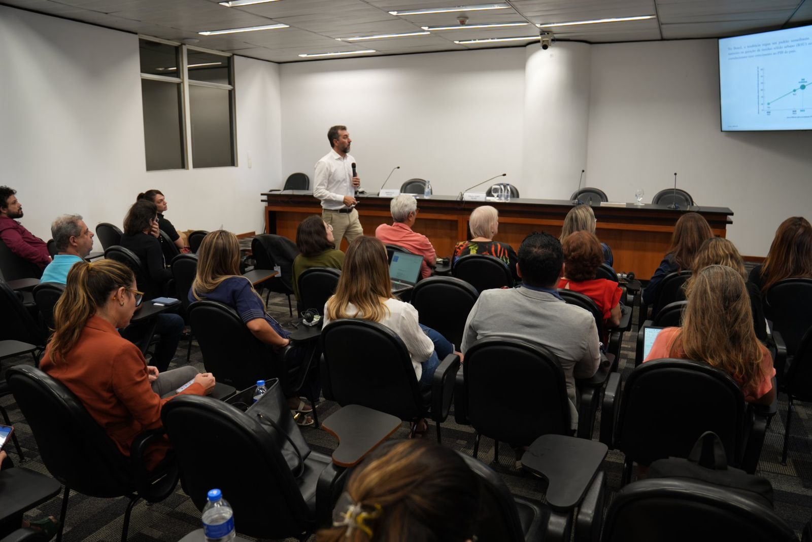 Especialistas discutem na Fiesp a economia circular como solução prática para reduzir a crise climática 19 PHOTO 2025 04 03 23 00 43