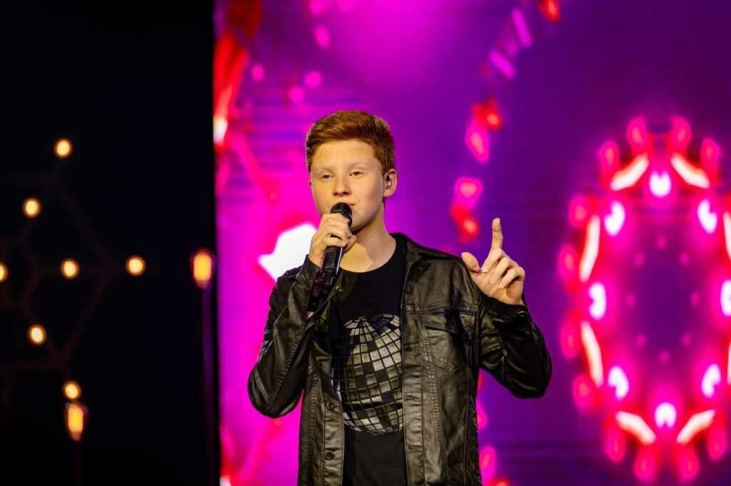 Exagero": Gustavo Bardim transforma o amor em música no dia do 'sim'