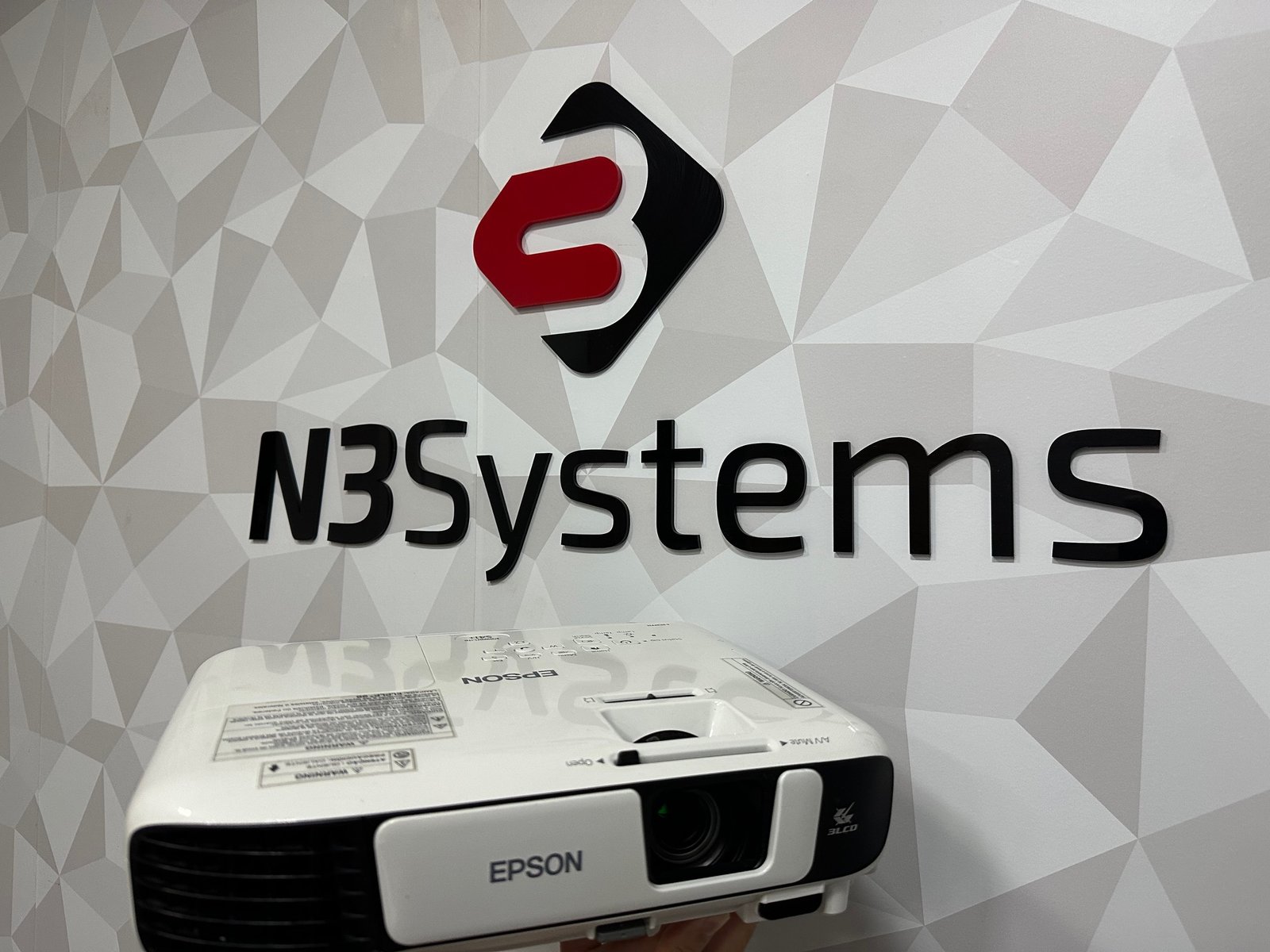 Assistência técnica de Projetor Epson: soluções especializadas e manutenção autorizada 19 assistencia tecnica projetor epson 3 2