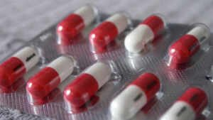 Omeprazol para que serve: guia completo do medicamento e suas aplicações