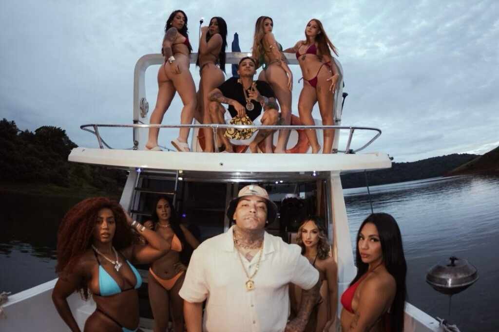 MC Joãozinho VT e MC Duzinho SP lançam o contagiante “Ela Fez os Cílios”