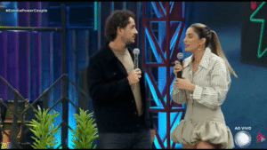 Felipe Andreoli se confunde ao divulgar programação do Power Couple 2025