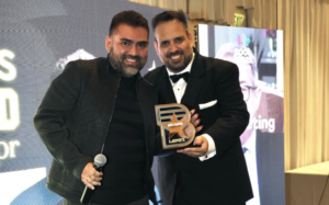Léo Souza é premiado em Beverly Hills como referência em Social Media Ministry nos EUA