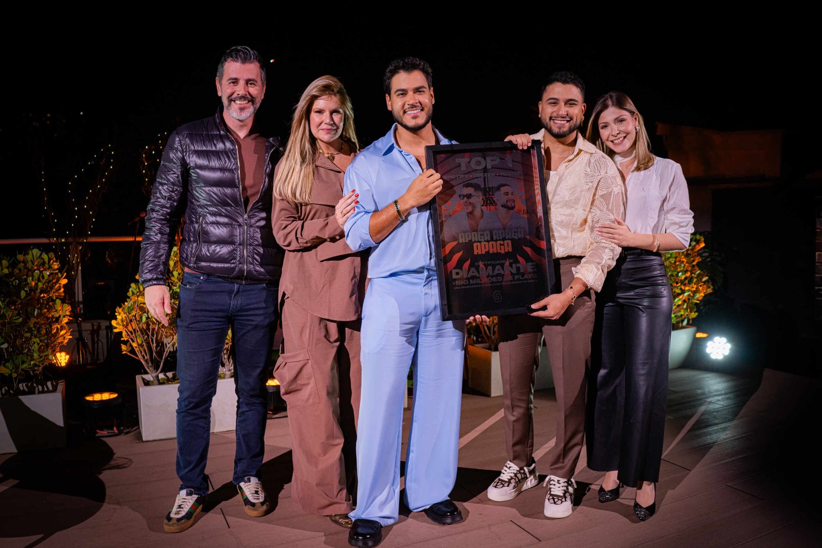 Após alcançarem TOP 1, Danilo e Davi gravam projeto intimista com quatro faixas inéditas