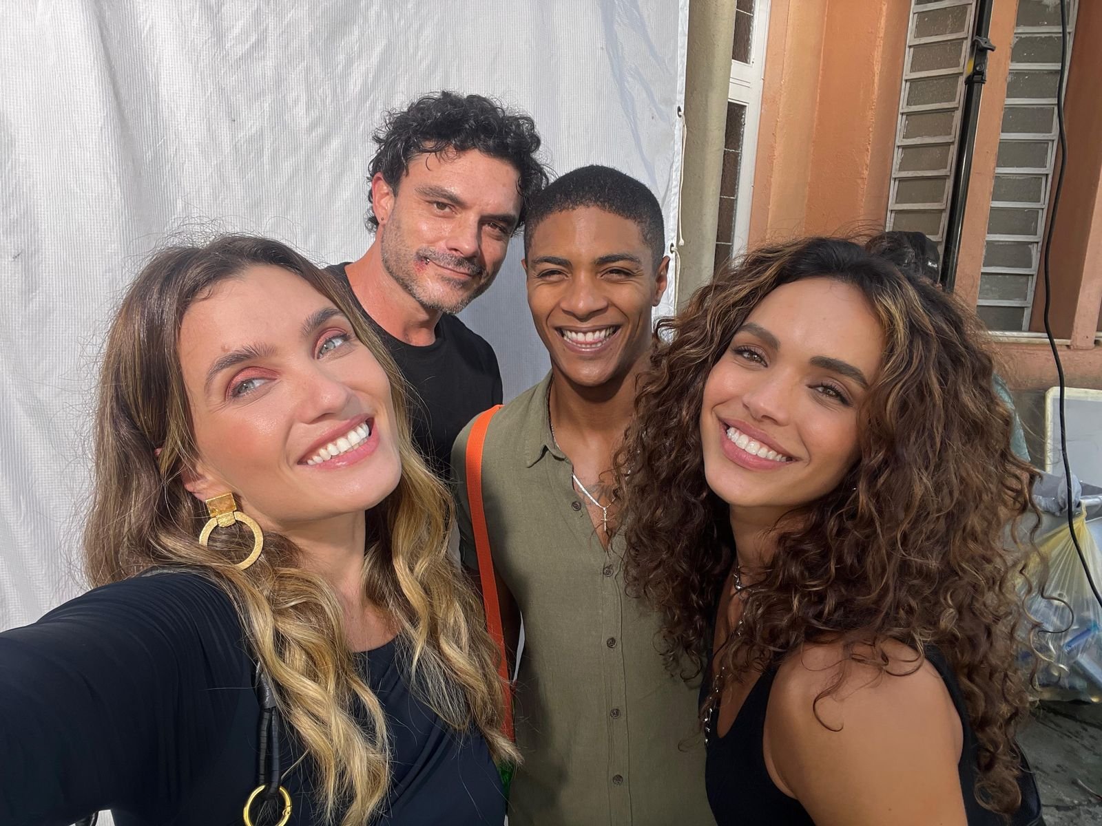 Stephanie Serrat brilha na novela "Dona de Mim" e se destaca também no Domingão do Huck 19 IMG 20250516 WA0142
