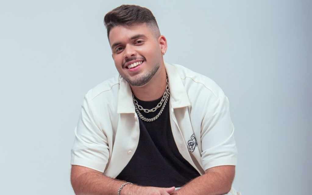 Show de Cayke Lacerda no Botequim Lalu leva público de Queimados ao delírio Show de Cayke Lacerda no Botequim Lalu leva público de Queimados ao delírio