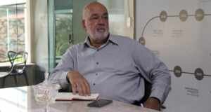 Rumo ao Sucesso Financeiro: A Expertise de Renato Gomes na Consultoria de Investimentos