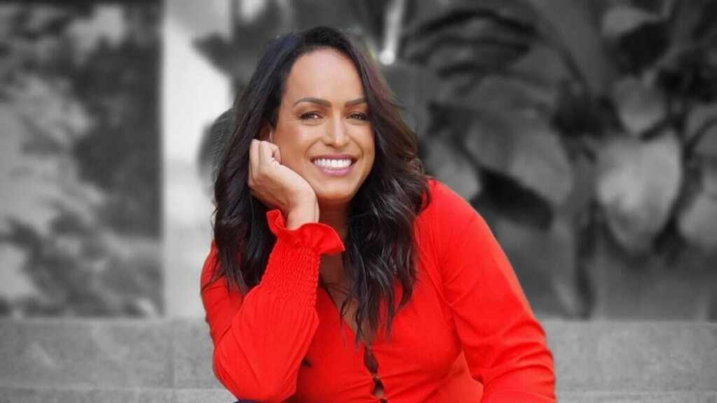 Lisa Gomes deixa a RedeTV! após 12 anos e é contratada pelo SBT Lisa Gomes deixa a RedeTV! após 12 anos e é contratada pelo SBT