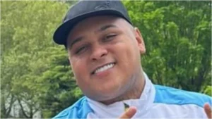 MC Ryan é detido por fazer manobras em gramado de estádio em SP