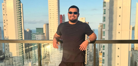 Jerry Smith está a todo vapor com novo clipe e música: “Ela Está Descontrolada” promete ser o próximo hit Jerry Smith está a todo vapor com novo clipe e música: “Ela Está Descontrolada” promete ser o próximo hit