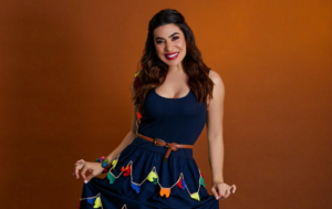 Naiara Azevedo aposta em looks confeccionados em jeans sustentável para a temporada de São João