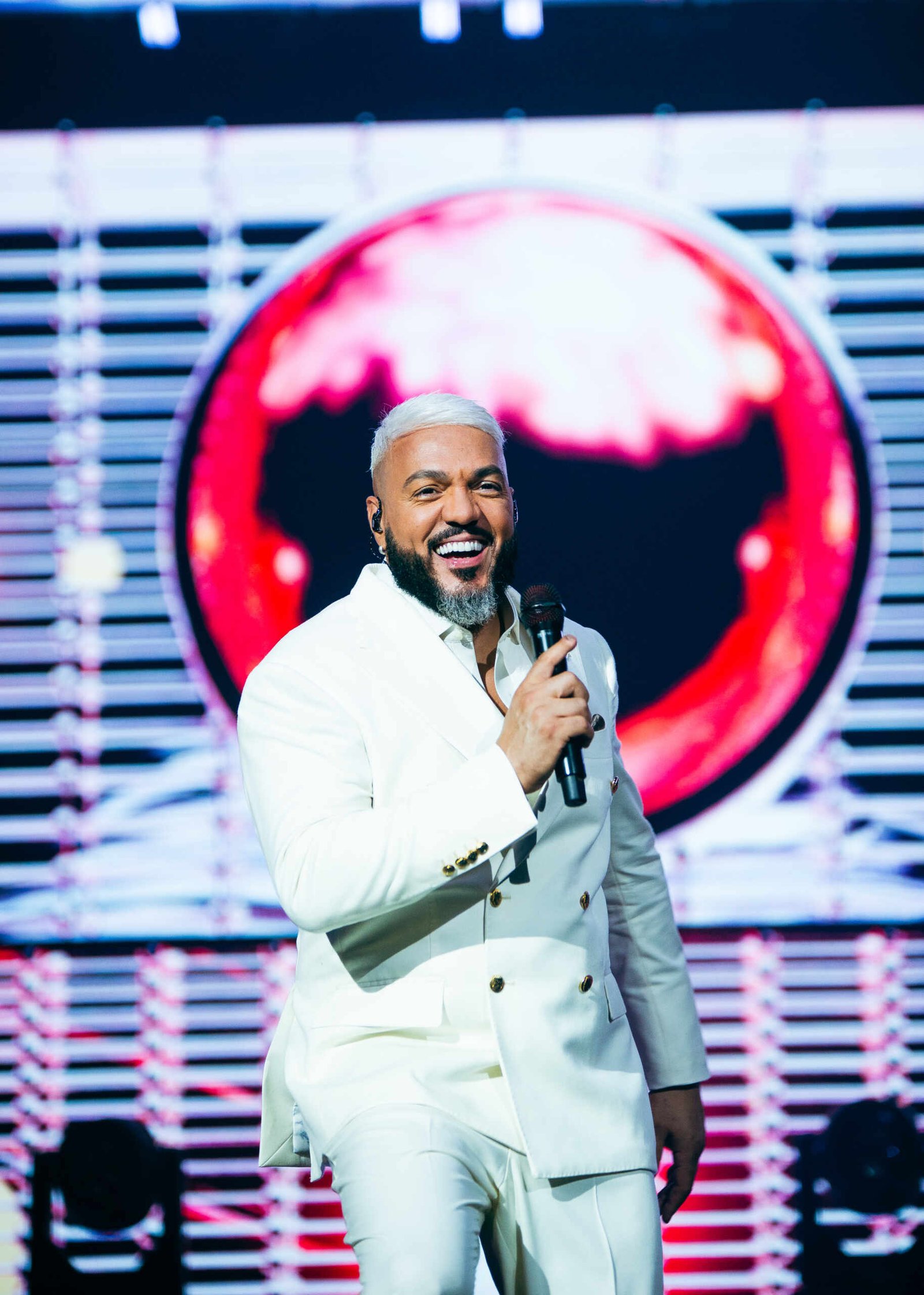Em clima de romance, Belo lança versão emocionante de "Transas", sucesso na voz do cantor Ritchie 17 Belo In Concert - Foto: Vitor Batista
