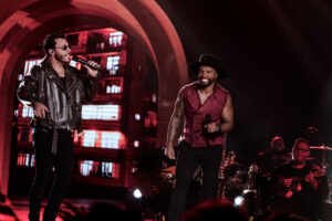 Alexandre Pires e Murilo Huff cantam “Beijo de Outro Ângulo” música do projeto “Pagonejo Bão”