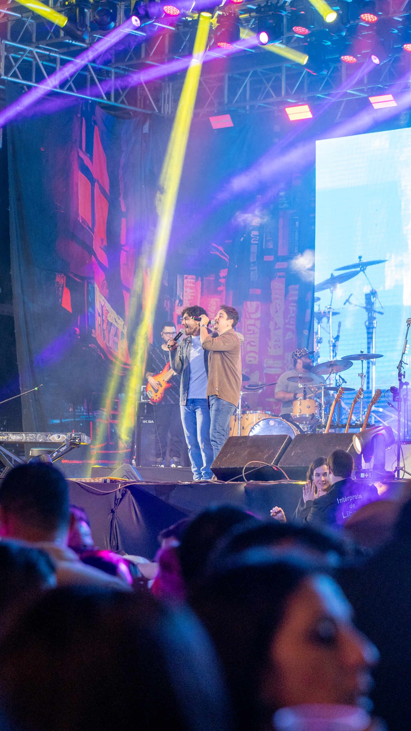 Bruninho & Davi se apresentam em show beneficente em prol do Hospital de Amor em Barretos 18 DSC8308 scaled