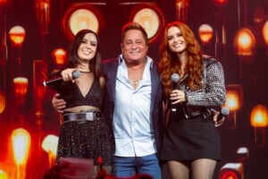 Dueto de Gabi e Rapha com Leonardo ultrapassa a marca de cinco milhões de visualizações no Youtube