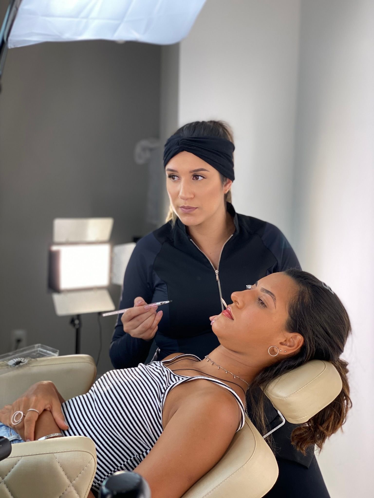 Julia Aguiar: A força técnica e criativa por trás da estética avançada no Brasil 18 IMG 20250630 WA0173