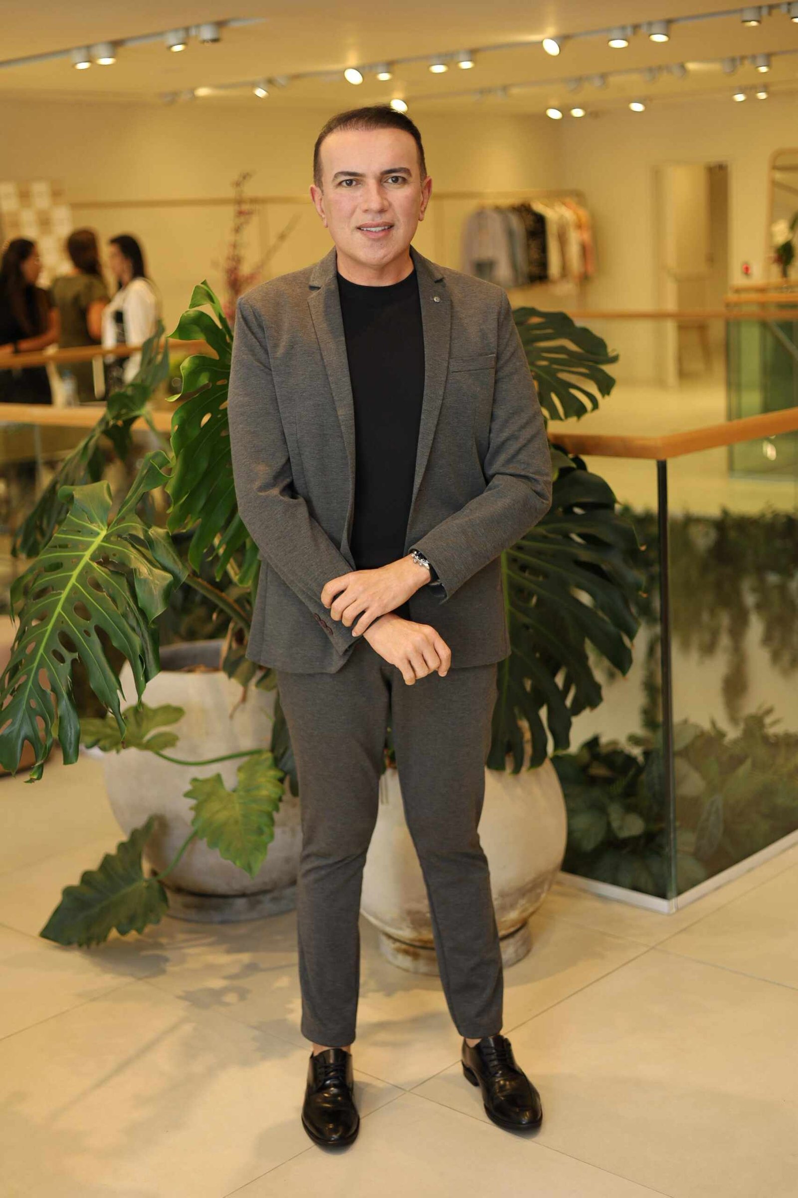 Salatiel Araújo marca presença em evento exclusivo sobre comunicação em São Paulo 19 PHOTO 2025 06 29 12 24 31 scaled