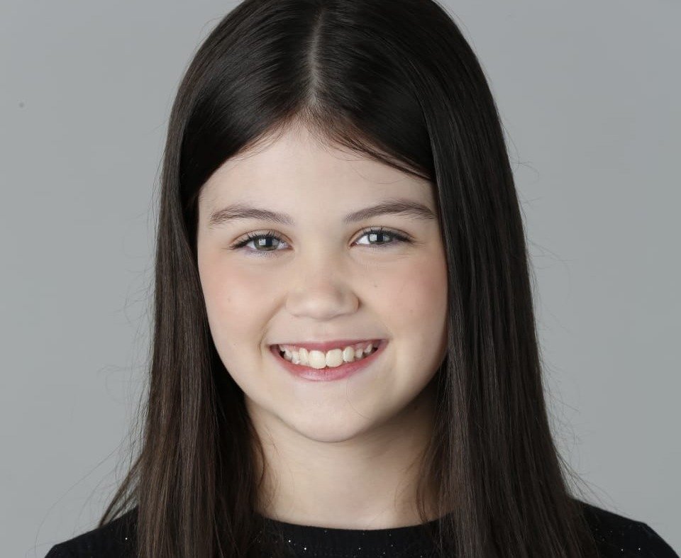 Juliana Veloso brilha na série “Reis” e encara desafio no suspense cinematográfico “Diário do Fogo”