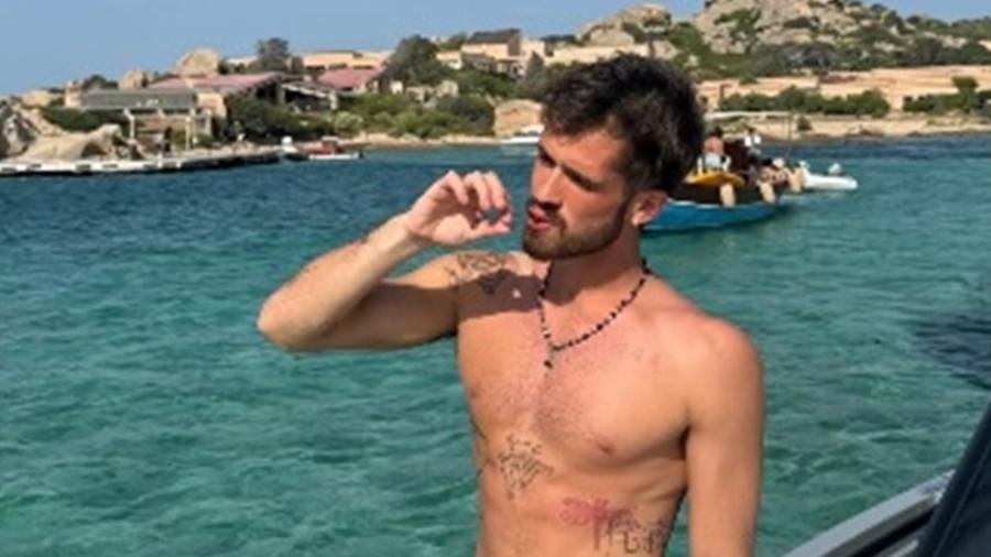 João Guilherme exibe shape durante viagem à Itália e recebe elogios de famosos João Guilherme exibe shape durante viagem à Itália e recebe elogios de famosos