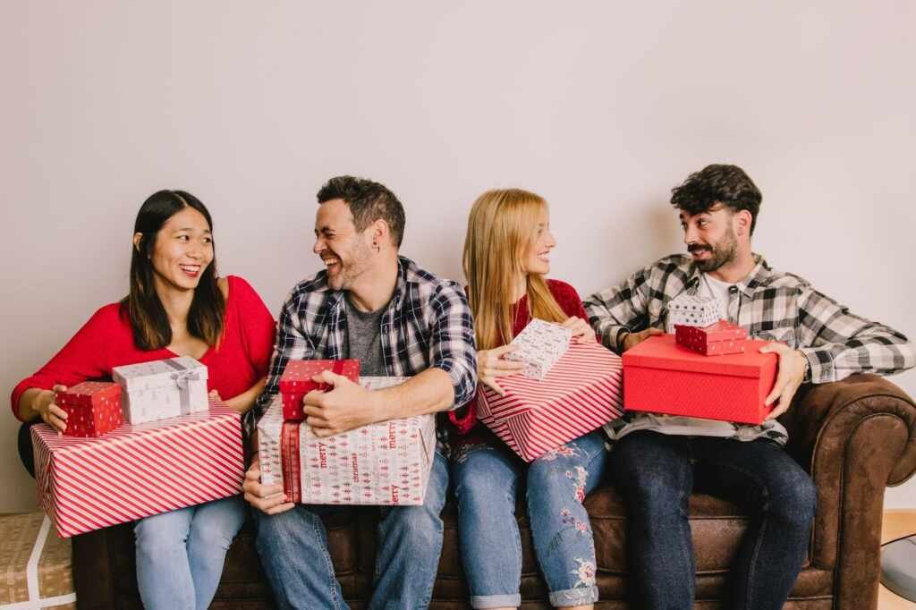 Ideias Criativas de Presentes para Amigo Secreto: Surpreenda com Garrafas Personalizadas e Muito Mais!