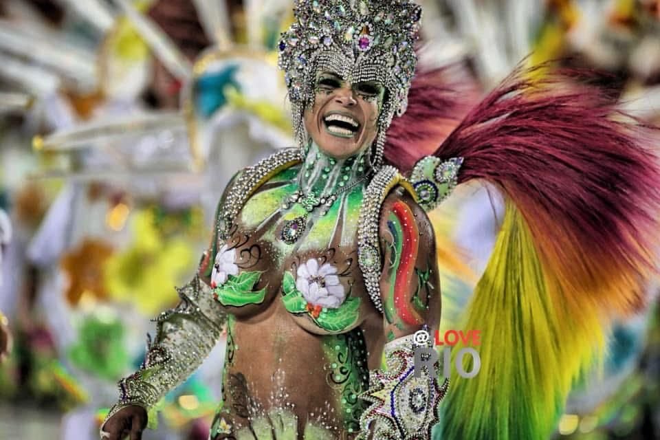 Andréia Martins vai mostrar seu gingado no carnaval de Porto Alegre Andréia Martins vai mostrar seu gingado no carnaval de Porto Alegre