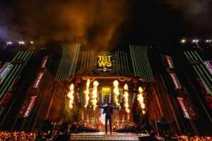 Wesley Safadão grava “TBT WS 3” na ExpoCrato com drones e homenagem a Gabriel Diniz