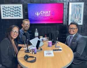 Baixada em foco: ChatPodcast vira palco dos grandes debates políticos do momento