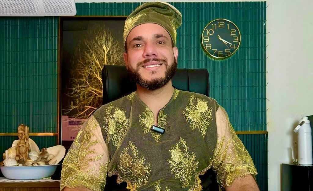 Pai Wesley de Ogum expande missão espiritual com templos no Brasil e nos Estados Unidos e lança livro “Despertar da Alma” Pai Wesley de Ogum expande missão espiritual com templos no Brasil e nos Estados Unidos e lança livro “Despertar da Alma”