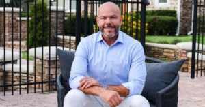 Lucio Santana: do entregador à liderança de empreendedores nos EUA