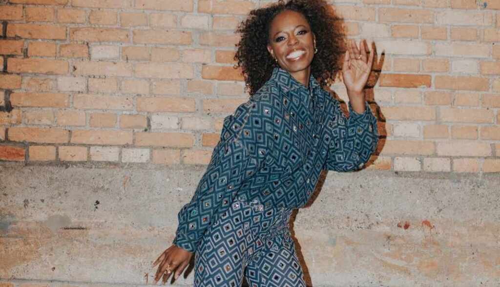 Moda que Gira: Ivi Mesquita transforma desapego em movimento sustentável