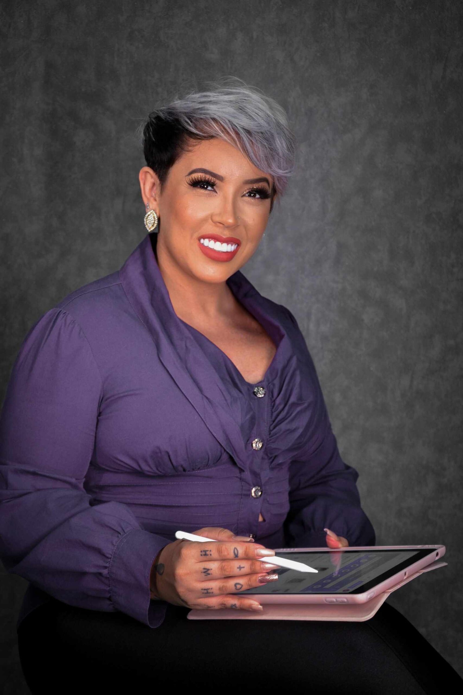 Marina Cotta agora é repórter da TV Cotia e fortalece a presença global da Groomer Elite em 2025 18 WhatsApp Image 2025 07 25 at 12.10.49 2 scaled