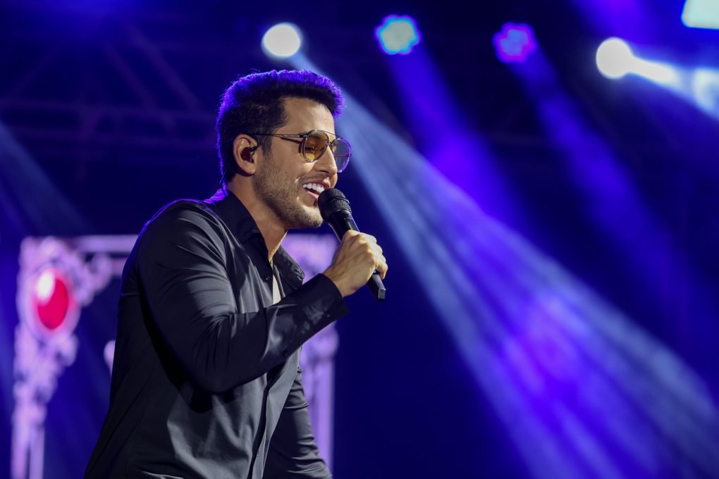 Kevi Jonny eterniza seus 10 anos de carreira em noite histórica no 10 Horas de Arrocha 19 Kevi Jonny eterniza seus 10 anos de carreira em noite histórica no 10 Horas de Arrocha