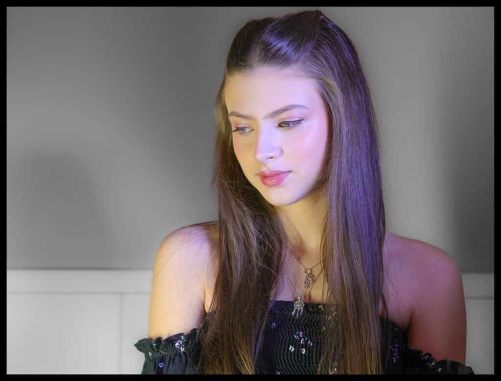 Linda e talentosa! Sofia Cordeiro lança primeiro single durante passagem por Gramado