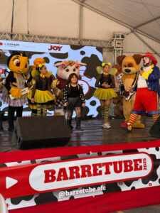 Sandy Mel é destaque do primeiro Barretube na Festa do Peão de Barretos