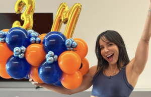 Carol Borba celebra 3 milhões de seguidores no Instagram