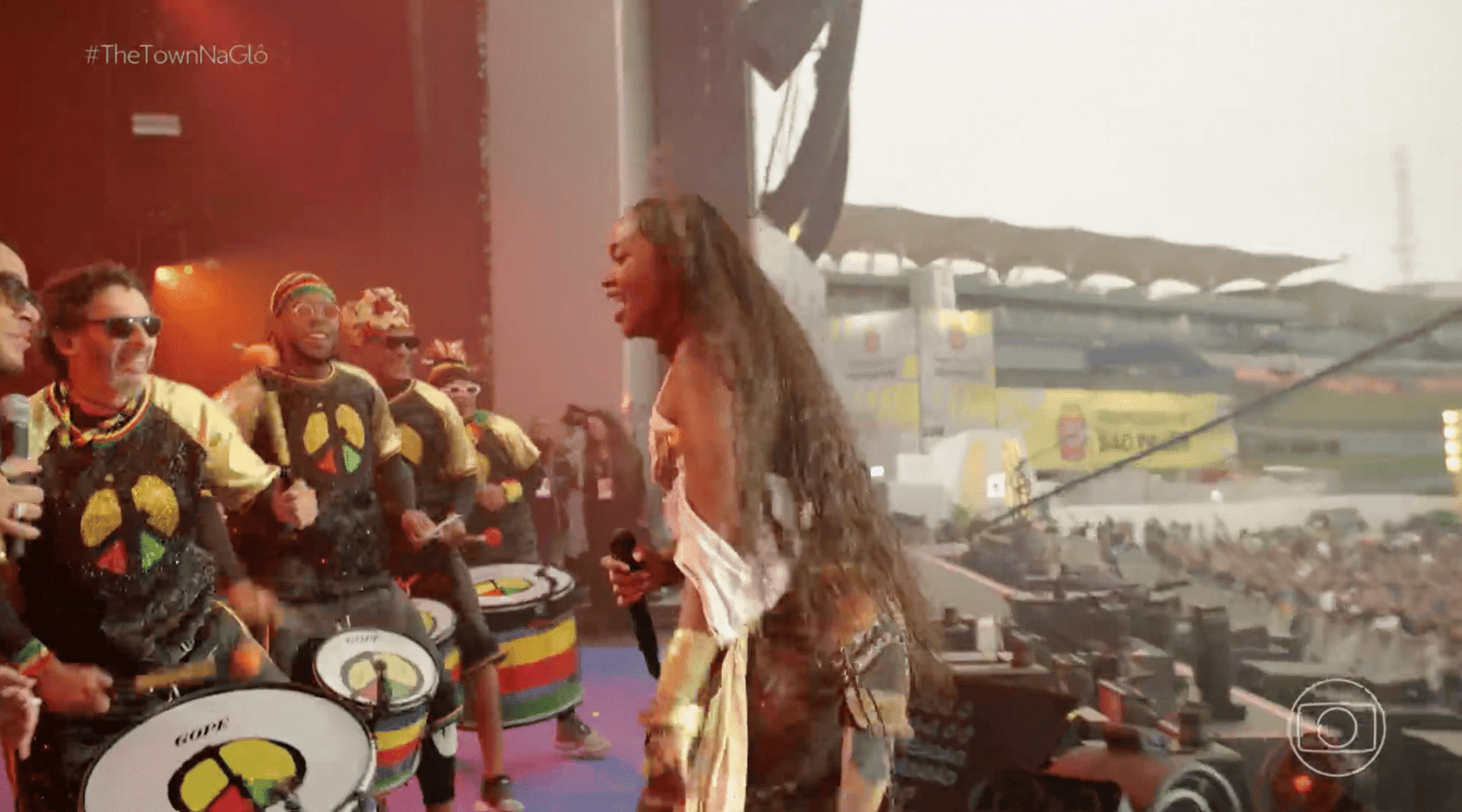 Iza emociona fãs com show grandioso no The Town 2025 em São Paulo 25 Captura de Tela 2025 09 15 as 00.14.19 scaled
