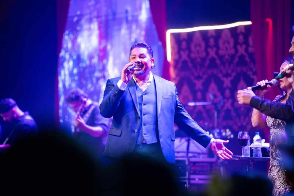 Zezo confirma Simone Mendes e elenco de peso na gravação do DVD Sem Fronteiras em São Paulo Zezo confirma Simone Mendes e elenco de peso na gravação do DVD Sem Fronteiras em São Paulo