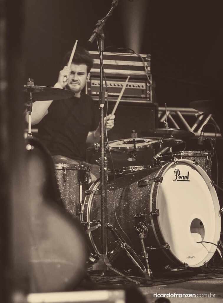 Dia do baterista: brasileiro indicado ao Grammy Latino fala sobre o futuro na era digital