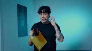 Rotina transformada em arte: Paulo Guerra mostra como o humor cotidiano conquista plateias