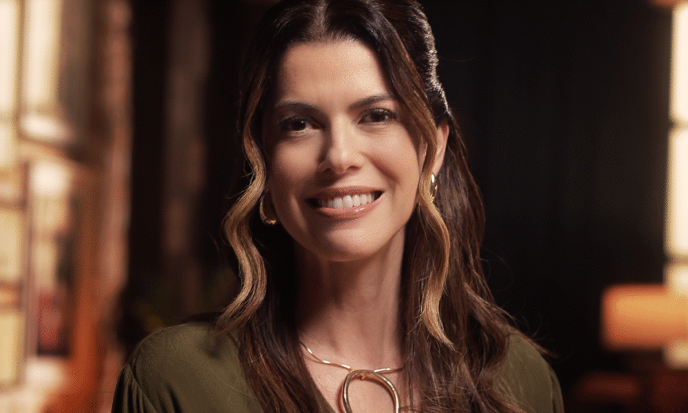 Rachel Novaes celebra 25 anos de carreira com gravação especial