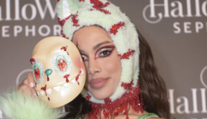 Anitta chegou vestida de “Labubu assassino” no Baile de Halloween da Sephora