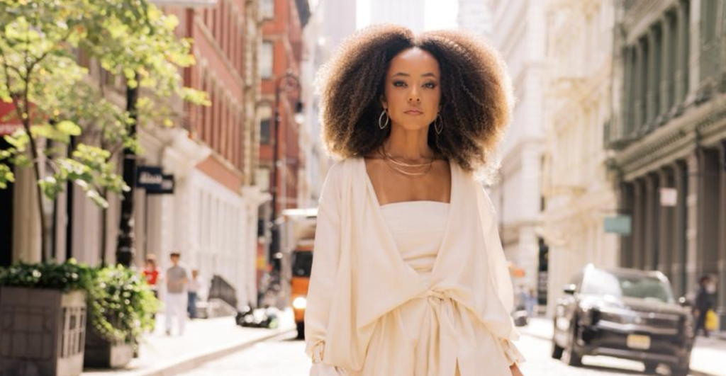 Valéria Almeida prestigia o último dia do SPFW 2025