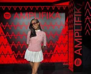 Luana Maia marca presença no Spotify AMPLIFIKA em São Paulo
