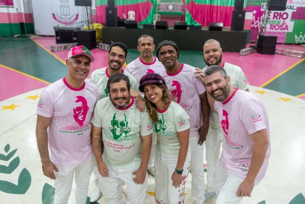 Mangueira celebra o Dia da Consciência Negra com feijoada e muito samba